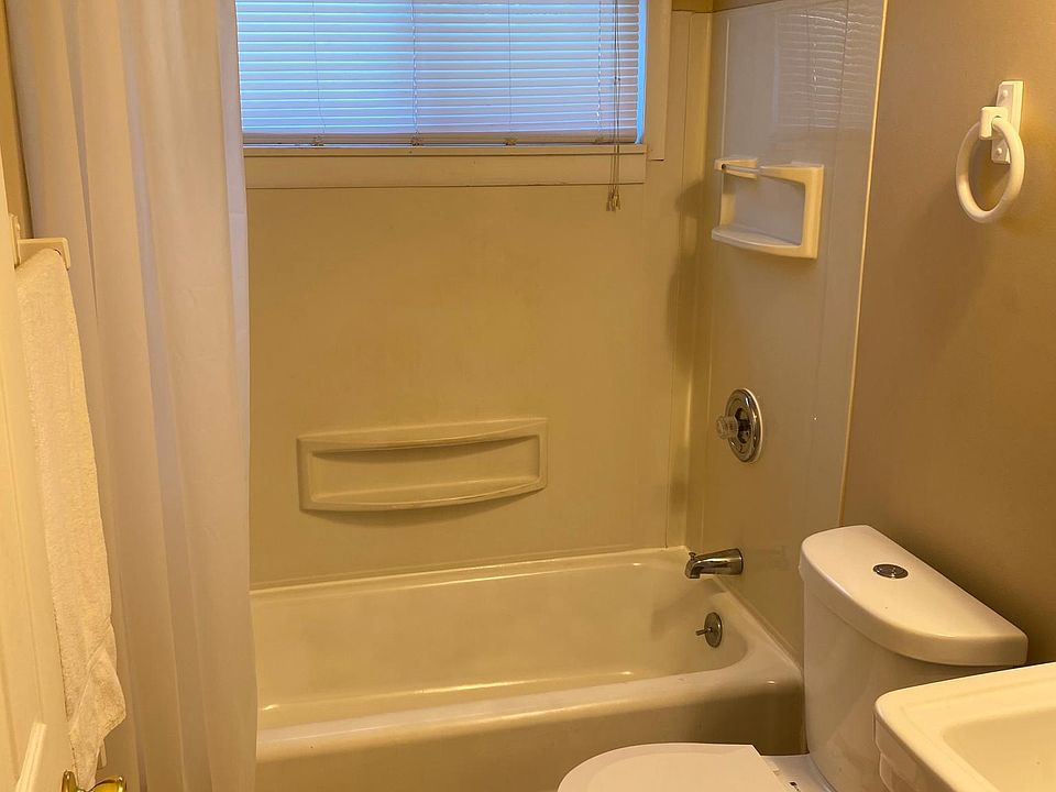 1st image of 4638 Kingston St