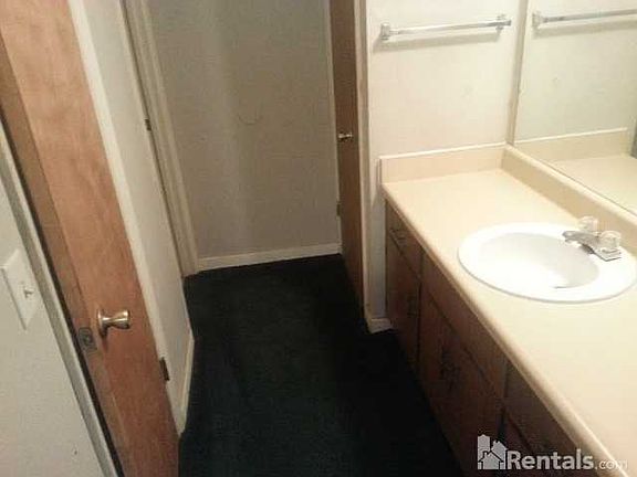 5th image of 2483 Chateau Ln