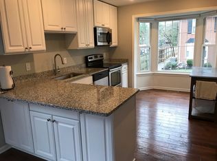 548 Windover Ave NW, Vienna, VA 22180