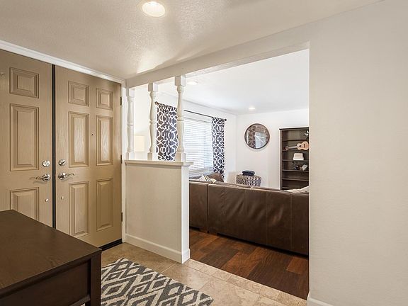 5th image of 6728 Hillglen Way