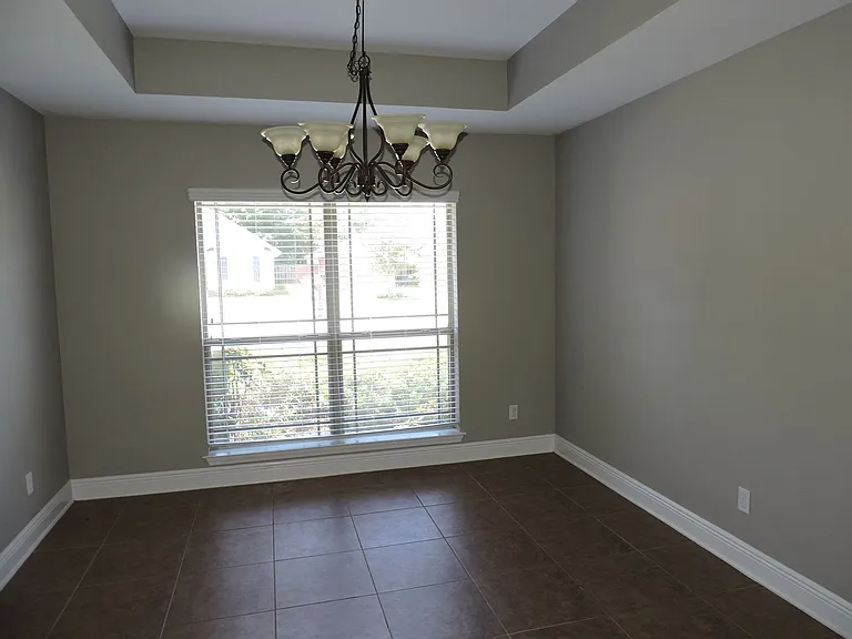 6060 Dunridge Dr — Photo 5