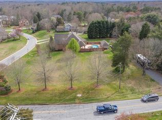 1210 Crescent Meadow Dr, Clemmons, NC 27012