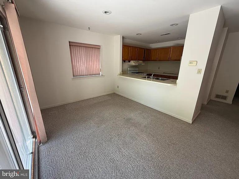 46 Muirfield Dr #D — Photo 4
