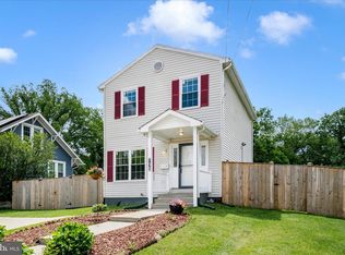 713 Seek Ln, Silver Spring, MD 20912