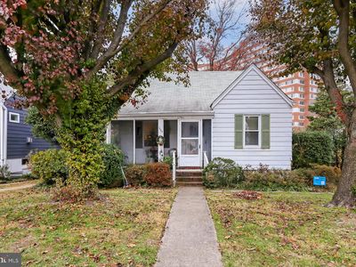 1025 16th St S, Arlington, VA, 22202