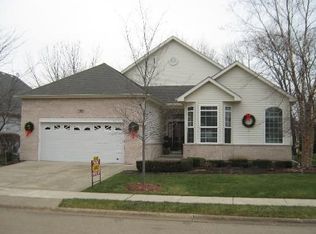 708 Sanctuary Ln, Joliet, IL 60435