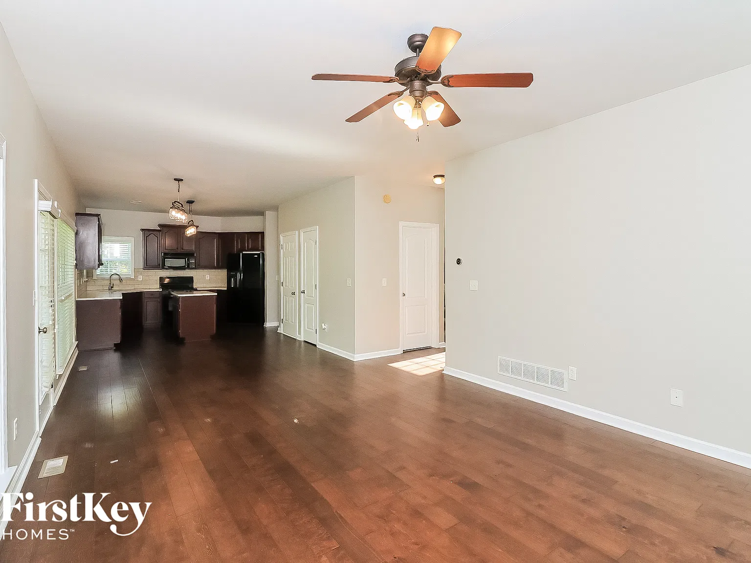4 bed, 2.5 bath, 2278 sqft, $2,625 — Photo 4