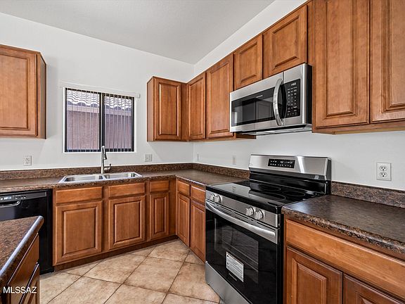 5th image of 8358 S Gupta Dr