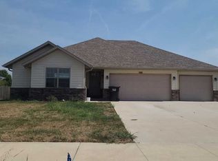 508 N Stella Ct, Willard, MO 65781