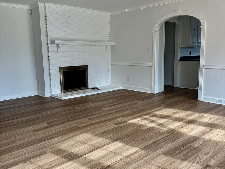 2112 Leon Dr — Photo 15