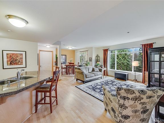3rd image of 23943 NE 115th Ln Unit 201
