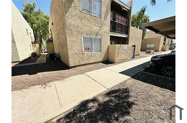 Building Photo - 2808 E Monte Cristo Ave #101