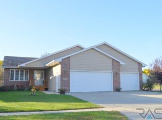 201 E Seth St, Brandon, SD 57005