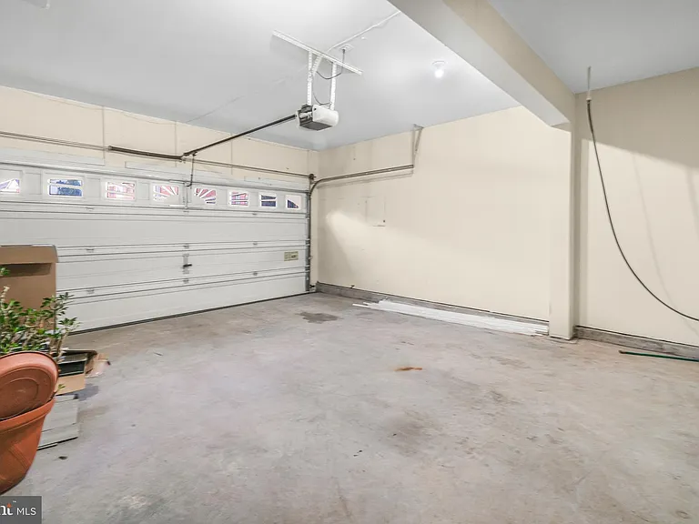 43729 Stoke Chapel Ter — Photo 45