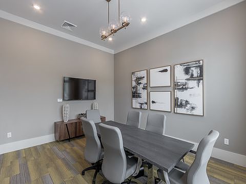 3rd image of 6001 Hampden Dr #13302
