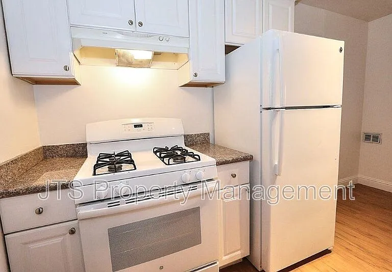 5302 Gordon Dr — Photo 30