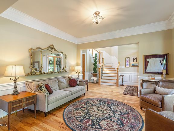 5th image of 12706 Woodcove Ln