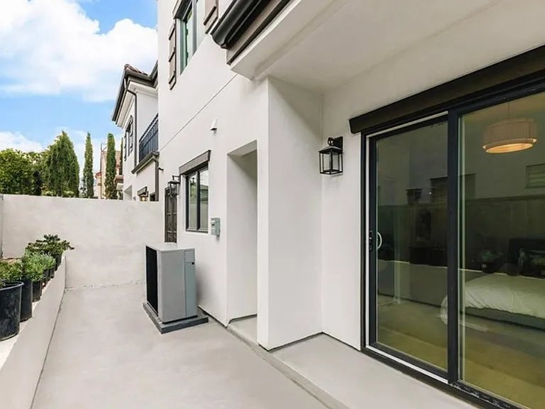 1027 Arcadia Ave #C — Photo 15