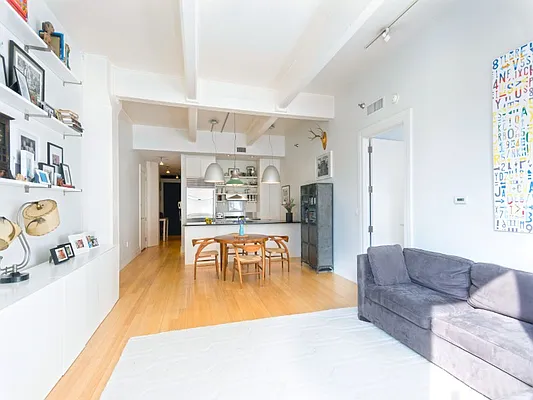 Sold by Sotheby's International Realty | media 2