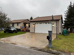 1104 17th Ave, Langdon, ND 58249