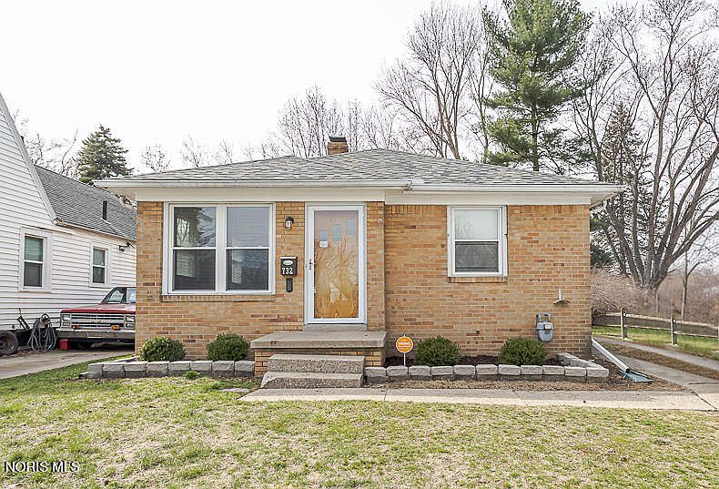 1st image of 732 Colima Dr