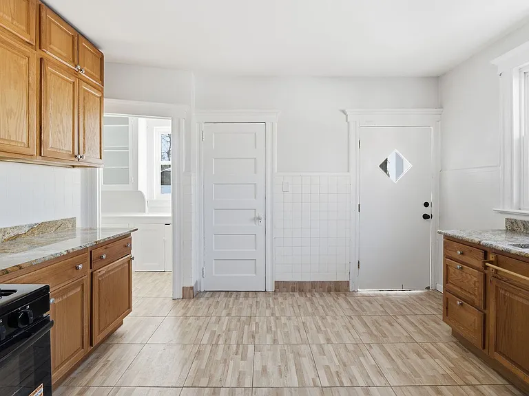 15 E Highland Ave #1 — Photo 8