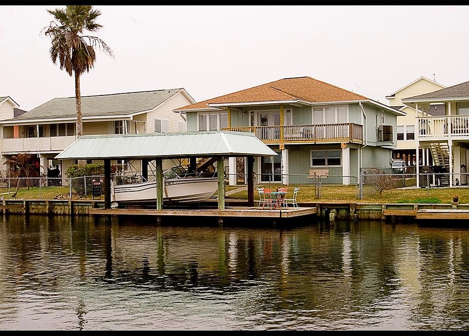 1st image of 1226 Sailfish St