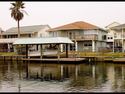 1226 Sailfish St, Bayou Vista, TX, 77563