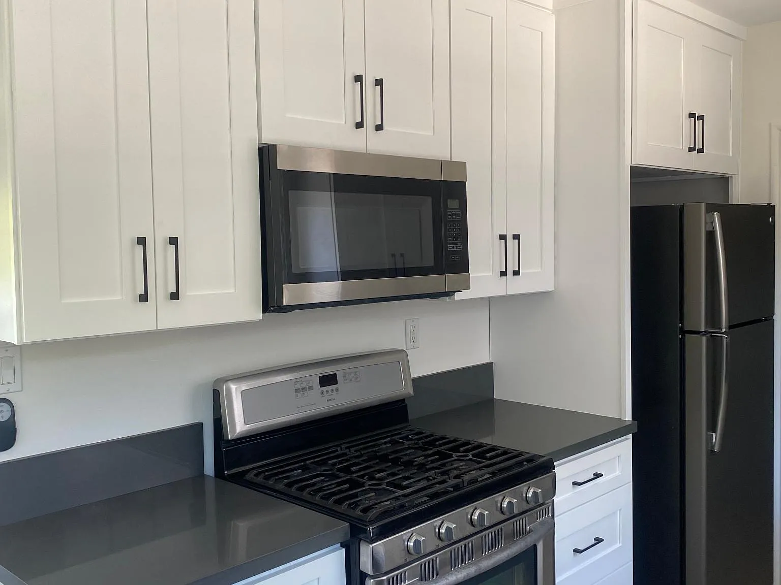 6916 S La Cienega Blvd — Photo 2