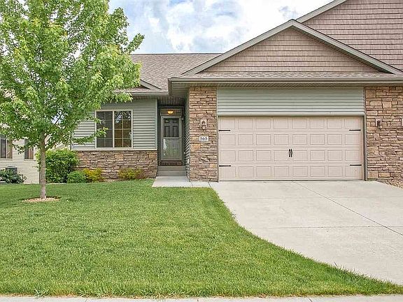 5th image of 565 Locust Dr