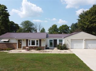 12753 Saint James Dr, Mantua, OH