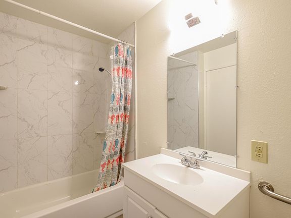 2nd image of 321 S Occidental Blvd #214