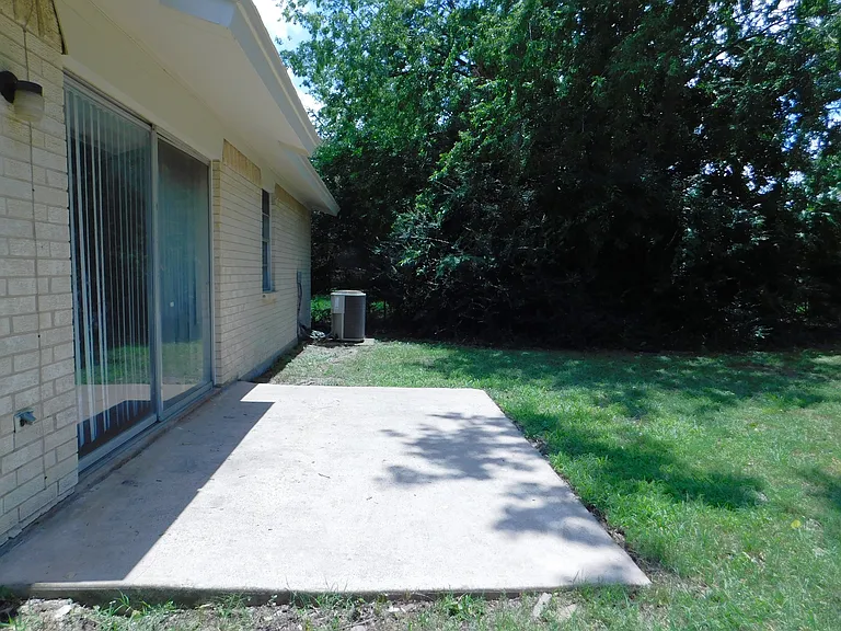 217 Mockingbird Ln — Photo 16