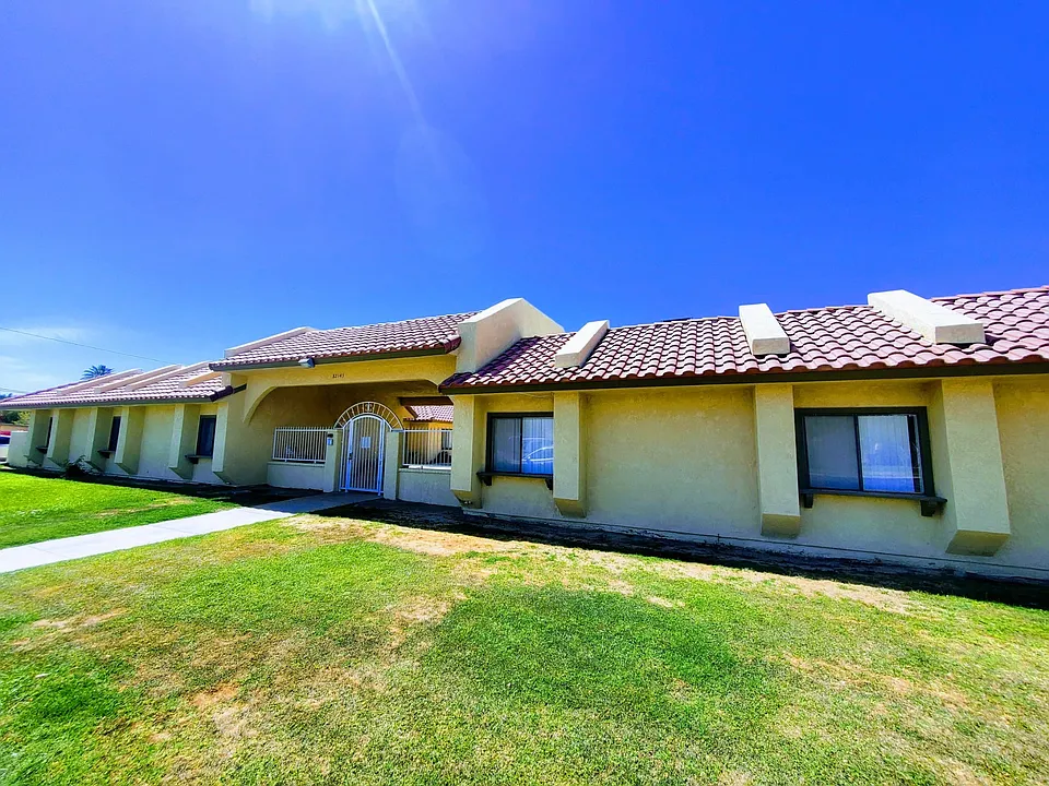 82145 Valencia Ave #9
