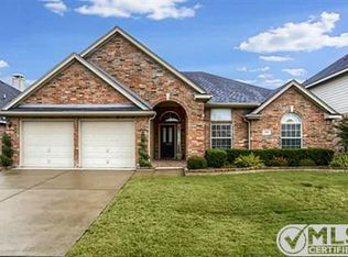 6409 Greenbriar Ln, Fort Worth, TX 76132