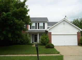 3716 Secretariat Dr, Florissant, MO