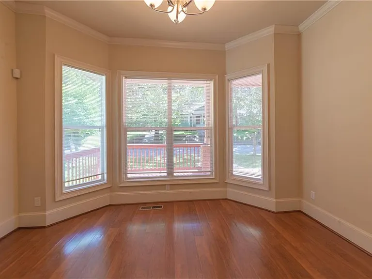 1371A Clermont Ave — Photo 12