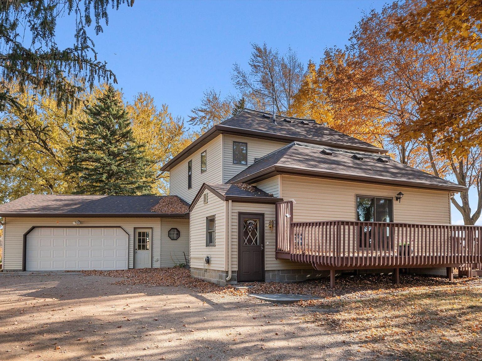 18647 State Highway 99, Le Center, MN 56057 | Zillow