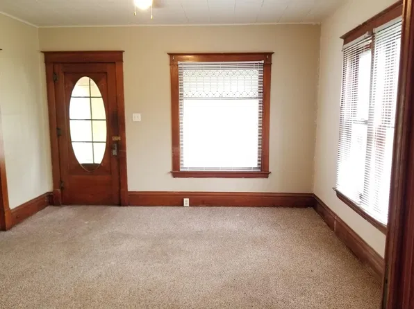 1309 9th St E, Menomonie, WI 54751