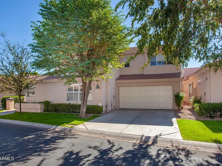 7771 E Foxmore Ln — Photo 2