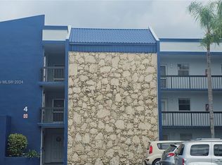 3190 Holiday Springs Blvd #4-303, Margate, FL 33063