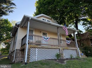 494 Grant Ave, Willow Grove, PA 19090