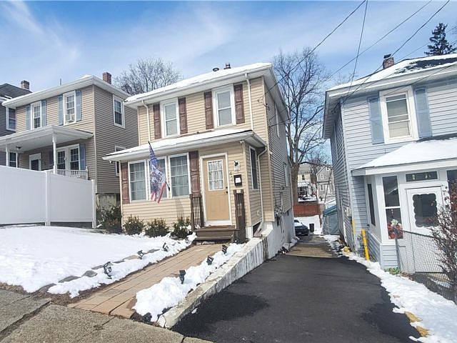 1st image of 42 Poplar St