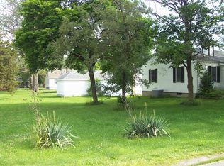 318 W Jefferson St, Winamac, IN 46996