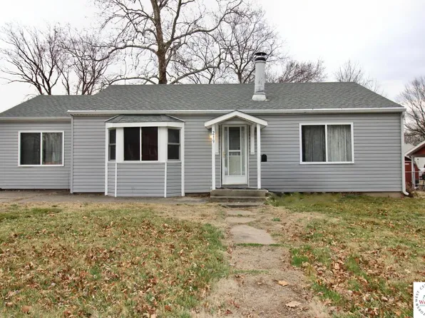 219 S State Fair Blvd, Sedalia, MO 65301