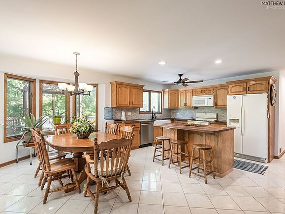 5th image of 4 Woodland Dr