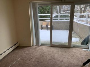 140 Bourne Ave, Rumford, RI 02916