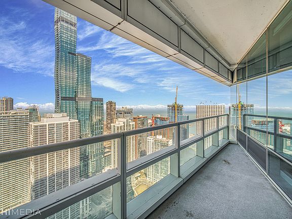 5th image of 340 E Randolph St APT 4804