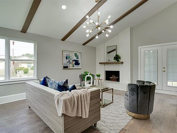 3rd image of 4821 Tealwood Cir