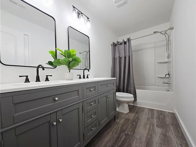 2529 Piering Dr — Photo 11